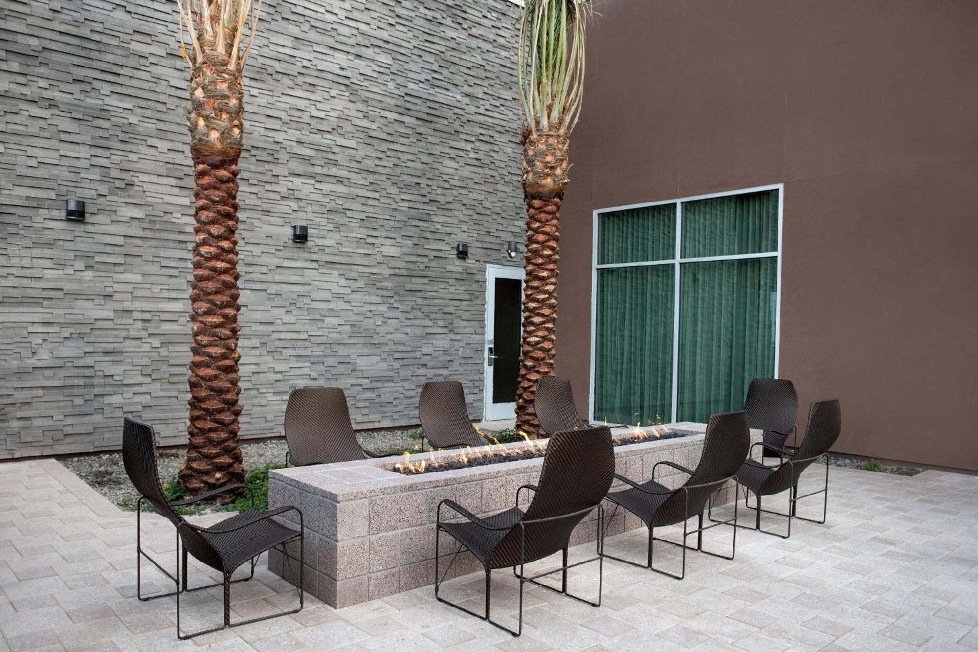 Courtyard By Marriott At Wrigleyville West 3* Mesa